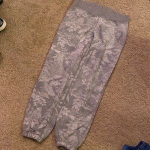 Guess size xs jogging pant
